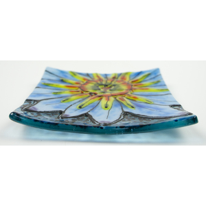 #1135A Intense Water Lily Dish by Michelle Rial