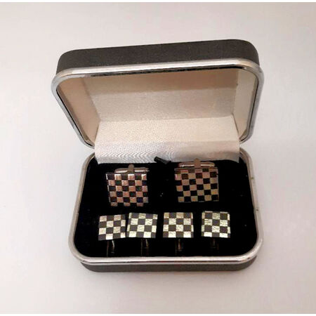 Medium tux silver checker