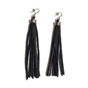 Stirrup 2.1 earrings by Delphine Pontvieux