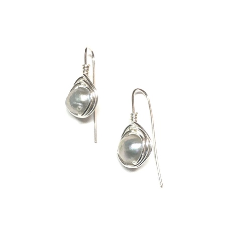 Medium earrings silver wire fwp light grey front