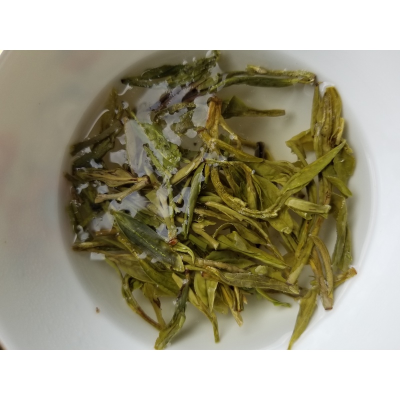 Shi Feng Dragonwell Green Tea by Aureal Ojeda