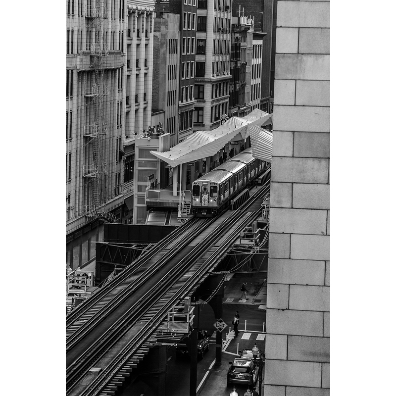 Chicago EL train by Ron Ballok