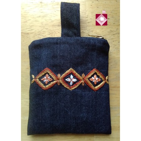 Medium large orange design belt purse1