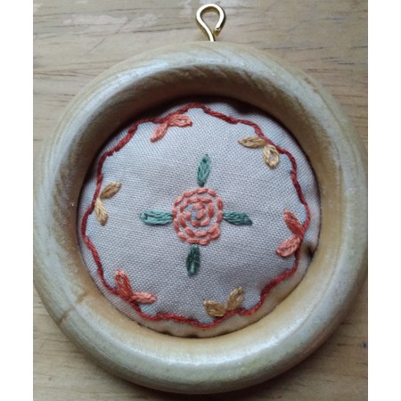 Medium ring embroidery beige1