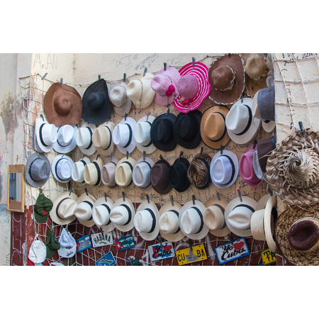 Medium hats in havana