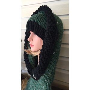 Women’s two piece set hooded cowl and matching beanie in green multi and black by Sherri Gold
