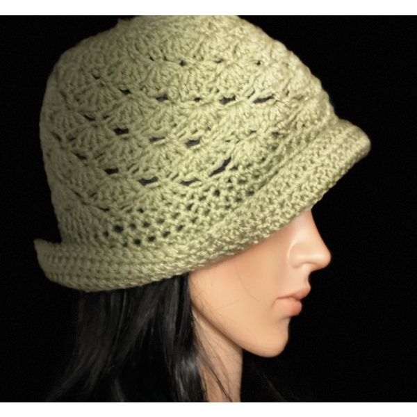 ArtZipper! Hats & Head Pieces, Women’s sea foam green “sea shell” hat ...